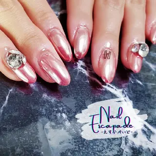 ミディアム ネイル クロキ 。のネイルデザイン