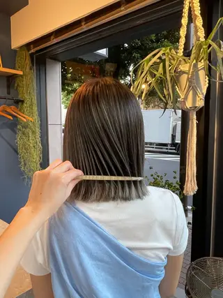 ミディアム RINOSHORES YOKOHAMA.日本大通り店所属・ハイトーン nagisaのヘアスタイル