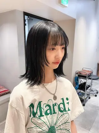 セミロング 🌈モテ色 村上のぶきのヘアスタイル