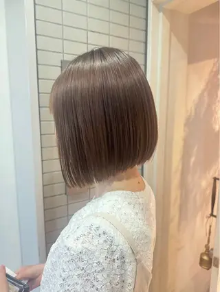 カラー 小浦 花澄のヘアスタイル