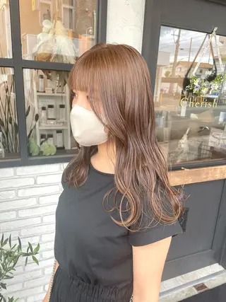 ミディアム カラー 小坂 真子のヘアスタイル