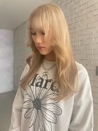 ロング カラー 艶ハイトーン👑♡ NATSUKIのヘアスタイル