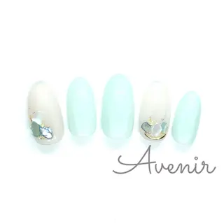 ネイル Avenir 表参道 nail＆eye予約のネイルデザイン