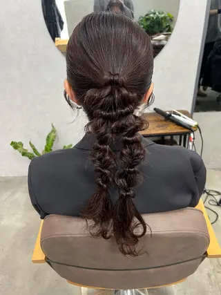 セミロング maya レイヤーカットのヘアスタイル