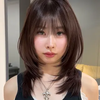 ミディアム かめい しいなのヘアスタイル