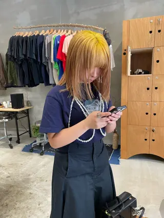 カラー wewe: momoeのヘアスタイル