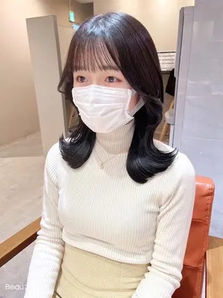 ミディアム 奥田 蓮のヘアスタイル
