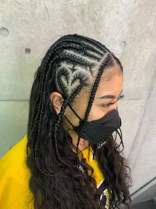 ロング ヘアアレンジ HARURU🪮✨ ブレイズ海外ヘアのヘアスタイル