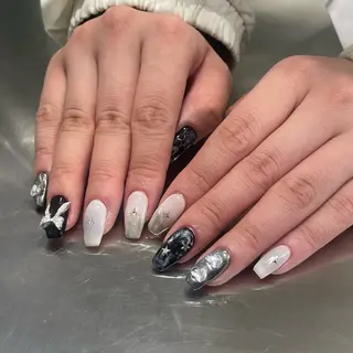 ネイル クルミ/ 💕ワンホンネイルのネイルデザイン