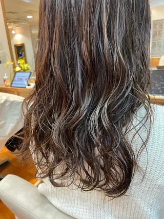 パーマ 江里口 愛のヘアスタイル