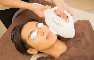 VIERU YURIのネイルデザイン