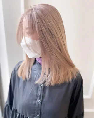 ミディアム カラー 韓国レイヤーカット/ ダブルカラーのヘアスタイル