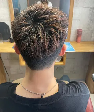 ショート PANOL 秀島のヘアスタイル