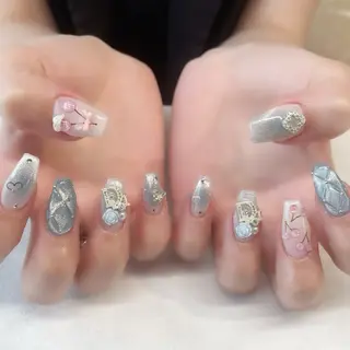 ネイル 🌈🐰 saki. m 🐰🌈のネイルデザイン
