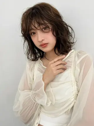 ミディアム Farbe🤍 新築new Openのヘアスタイル