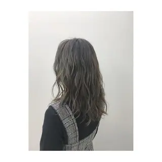 ミディアム カラー 永岡 鉄平のヘアスタイル