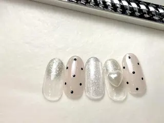 ミディアム アリアグレイス ネイルサロンのネイルデザイン