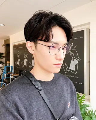 ショート メンズ メンズパーマ タカキリョウのヘアスタイル