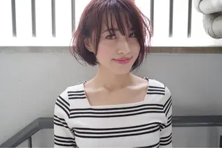 ショート カラー ハイトーン/レイヤー /ケアブリーチ石川治のヘアスタイル