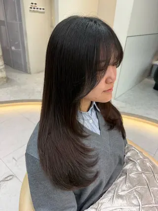 ロング shion 透明感カラーのヘアスタイル