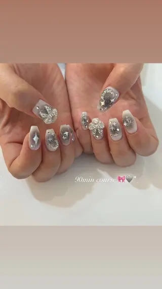 ネイル ViViA momokaのネイルデザイン