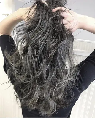 セミロング 河野 圭三のヘアスタイル