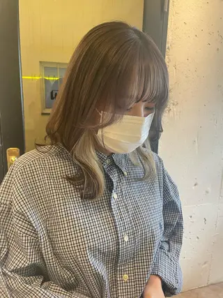 ミディアム カラー hisano / ハイトーン・透明感のヘアスタイル