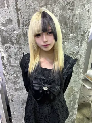 ロング カラー Pia Yakuin所属・【Pia】 萌亜のヘアスタイル