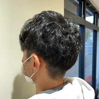 パーマ メンズ インナーカラー/ 韓国風🌿RIKOのヘアスタイル