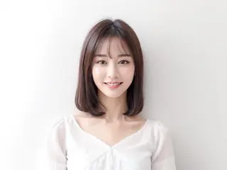 ミディアム 公式 Ease by amble luxeのヘアスタイル