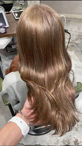 カラー 福間克徳/顔まわり /レイヤーカットのヘアスタイル