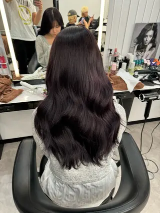 ロング ZYNX所属・MAHIRO/複雑 履歴/ハイトーンのヘアスタイル