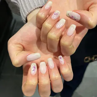 ネイル 鈴木 里奈のネイルデザイン