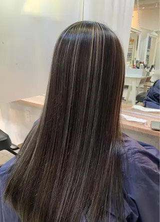 ロング 髪質改善ストレート/ ブリーチ／渋谷　福田のヘアスタイル