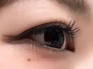 マツエク・マツパ 岡田詩織 MODE Ks松原店のヘアスタイル