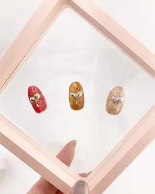 ミディアム RISA nail gleeのネイルデザイン