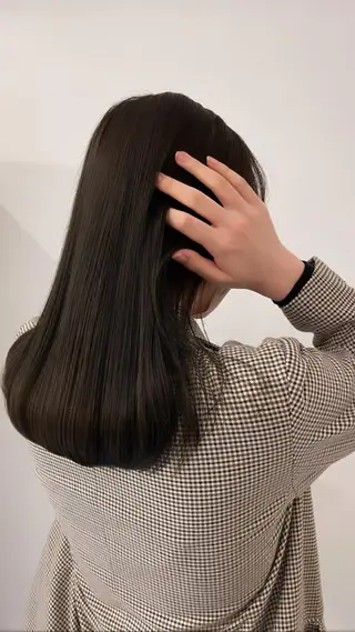 セミロング カラー aya kaのヘアスタイル