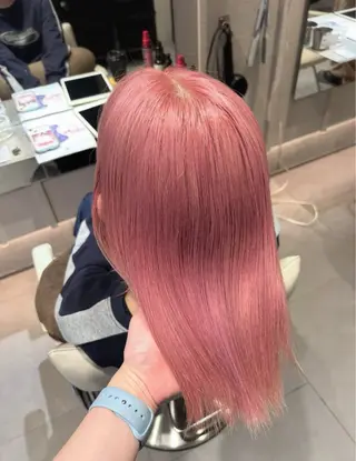 カラー ハイトーン/ レイヤーカットyuiのヘアスタイル