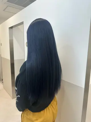 ロング SALOWIN所属・RI NAのヘアスタイル