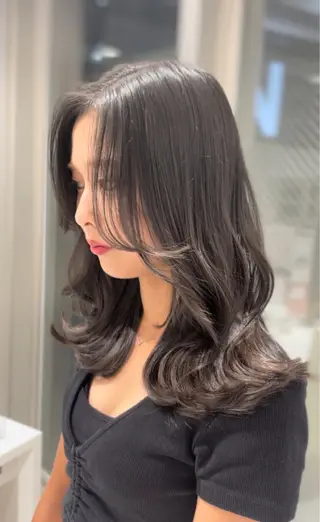 ミディアム レイヤーカット／ ハッシュカット/果恋のヘアスタイル