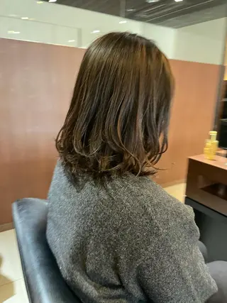 ミディアム ショート・ボブ 中村俊哉のヘアスタイル