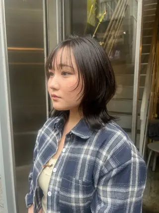 ミディアム 橋本 彩音のヘアスタイル