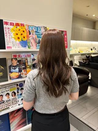 ロング Hairs Gallery所属・透明感カラー✨南 津麦のヘアスタイル