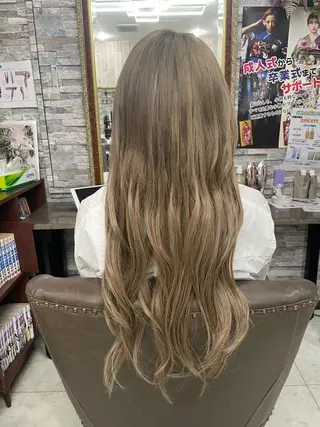 ロング 岡本 恋樺のヘアスタイル
