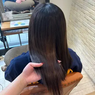 カラー しおり🍬 KOKORO🤍のヘアスタイル