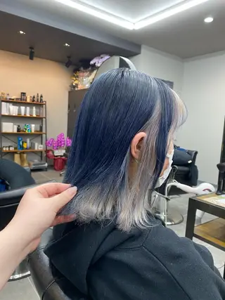 ミディアム maco 艶感ハイトーン🦋のヘアスタイル