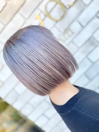 ショート 倉林隆一🐈 ダブルカラー/艶髪のヘアスタイル