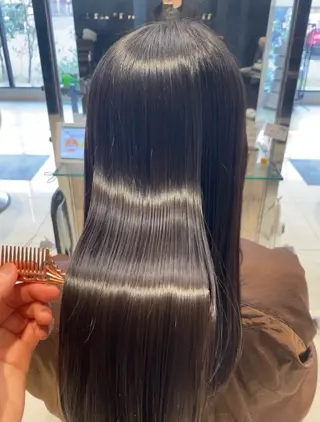 ロング 目崎 丞のヘアスタイル