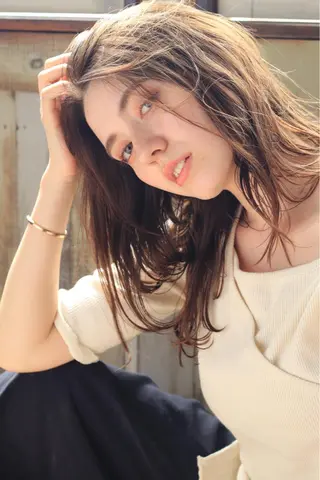 ロング カラー 水島 悠香子のヘアスタイル