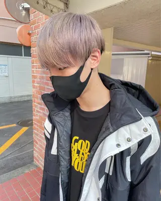 ショート カラー メンズ VEGA天神 ブリーチのヘアスタイル